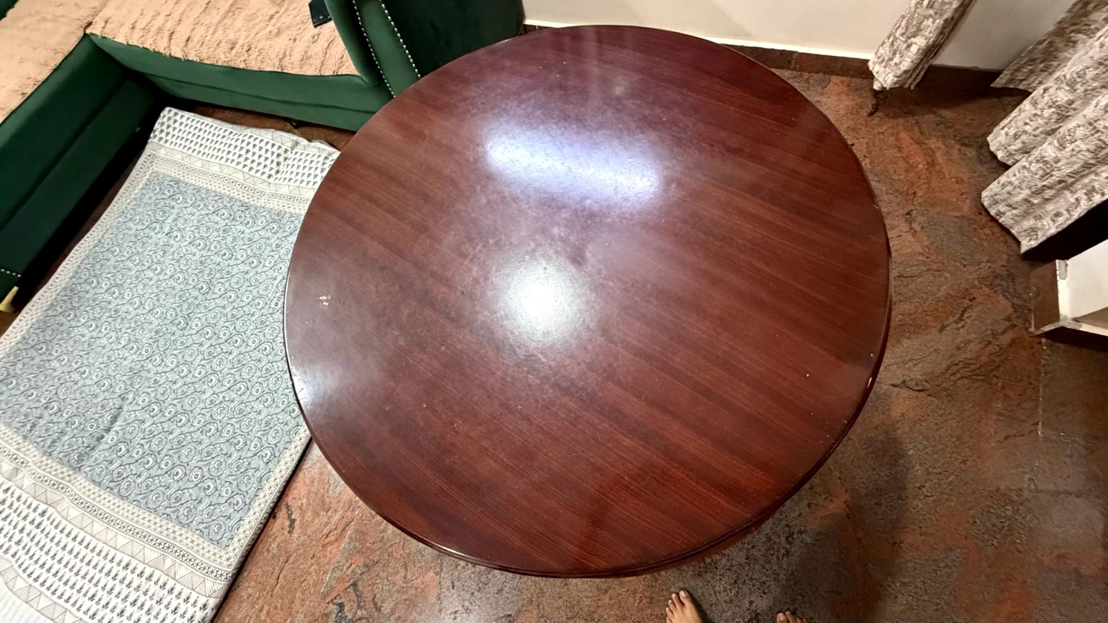 Round Dining Table  - Image 5