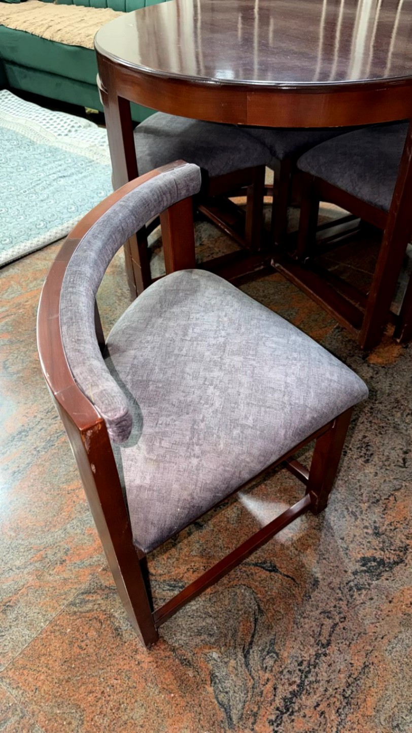 Round Dining Table  - Image 12