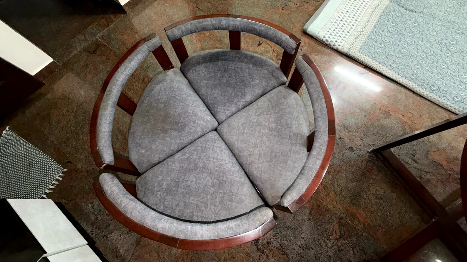Round Dining Table  - Image 19