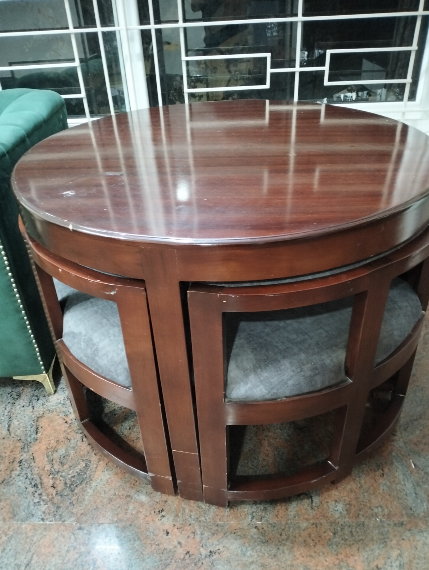 Round Dining Table  - Image 11