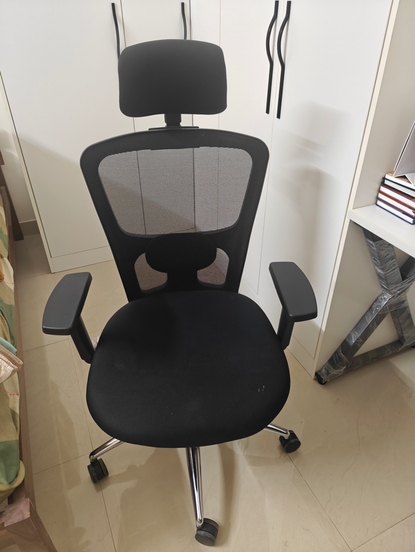 OFFICE CHAIR  - Image 2