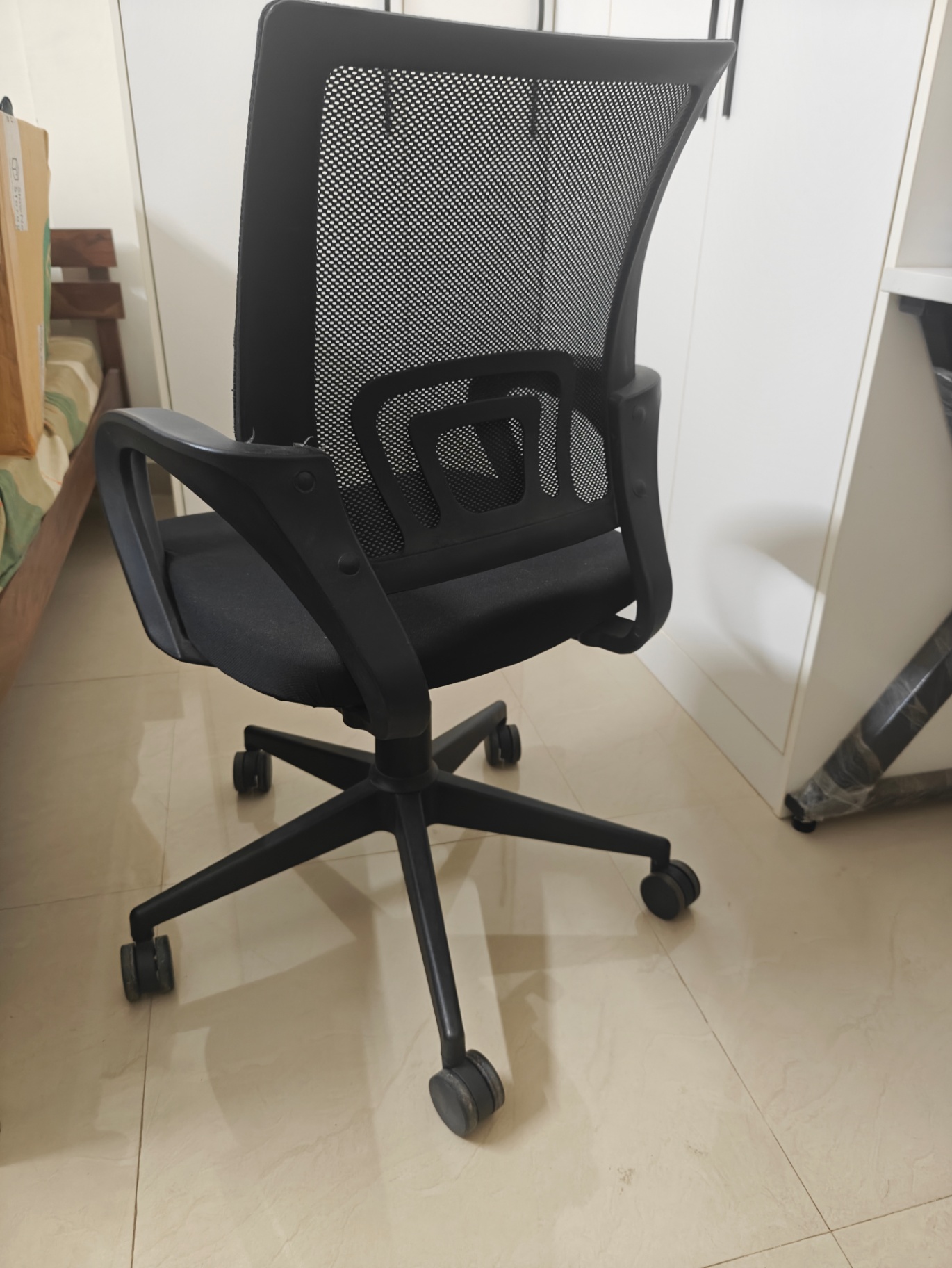 Office chair - Image 2