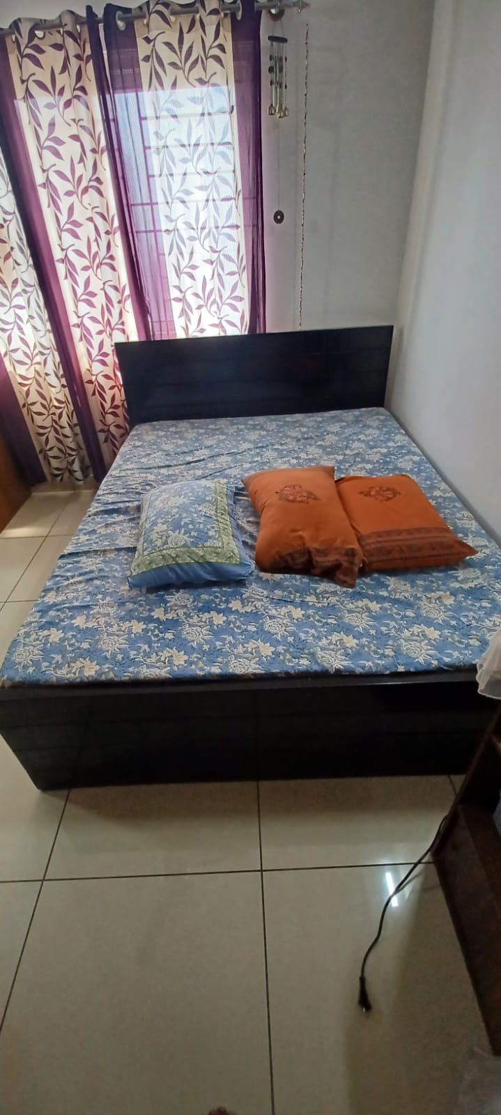 Bed and mattress  - Image 3