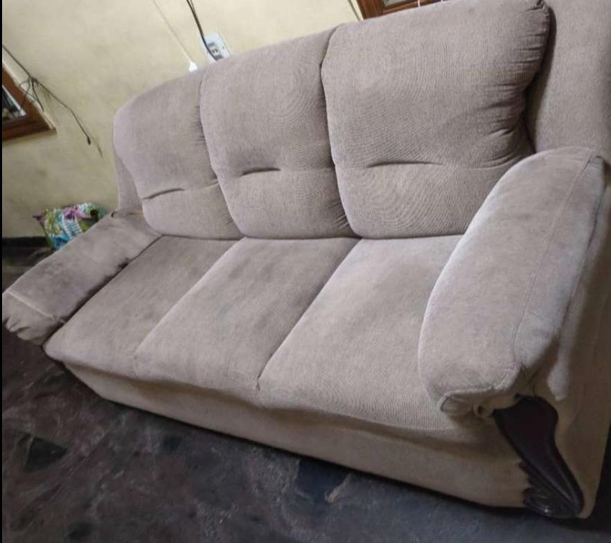 Three seat sofa - Image 2