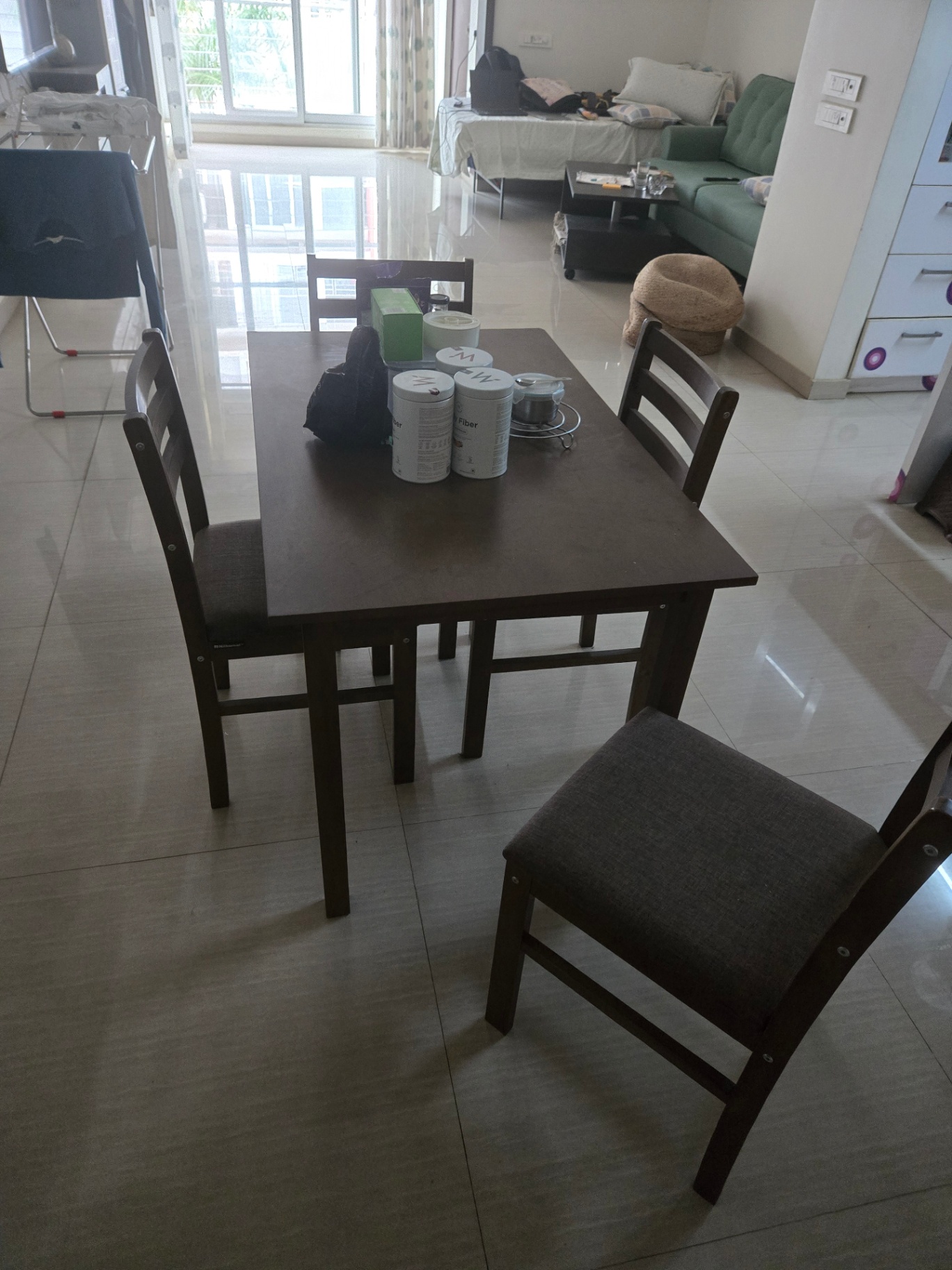 Neelkamal Carlos 4 seater dining set - Image 1