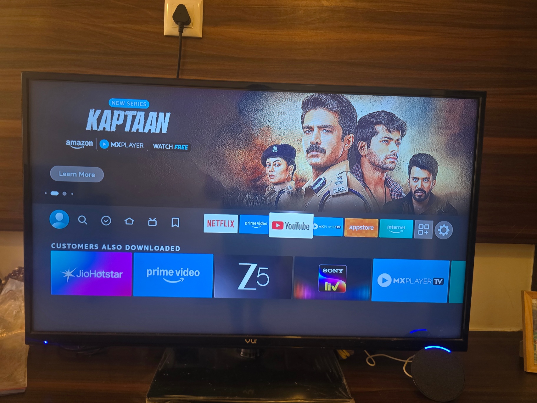 Moving Sale: Vu 40" Full HD LED TV - Image 3