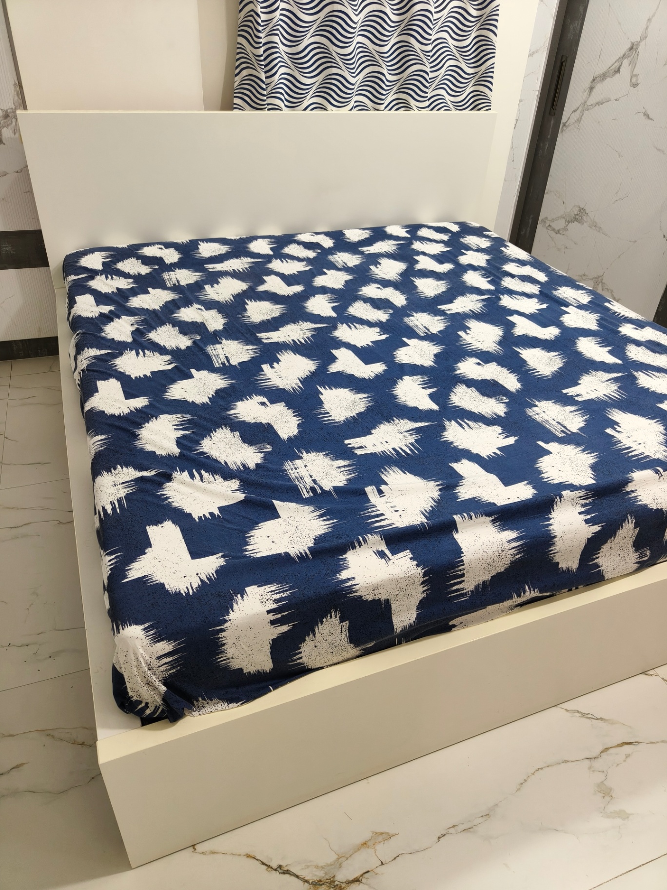 IKEA Malm king size bed with wakefit 8 inches ErgoTech Latex mattress - Image 12