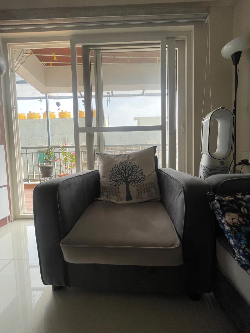 (3+1)Sofa + Ottoman - Image 2