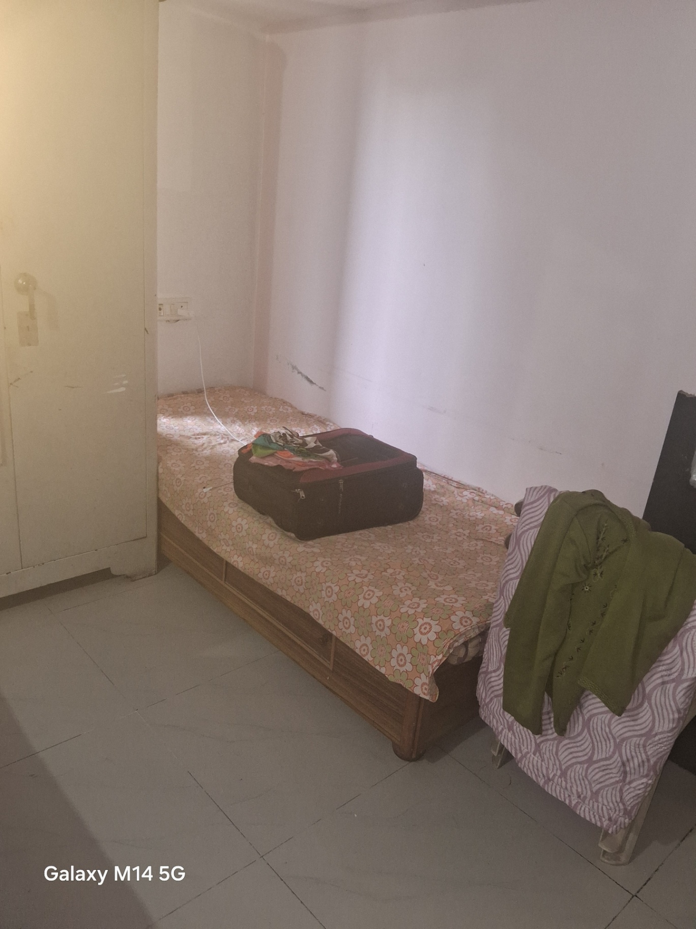 Old furniture  - Image 5