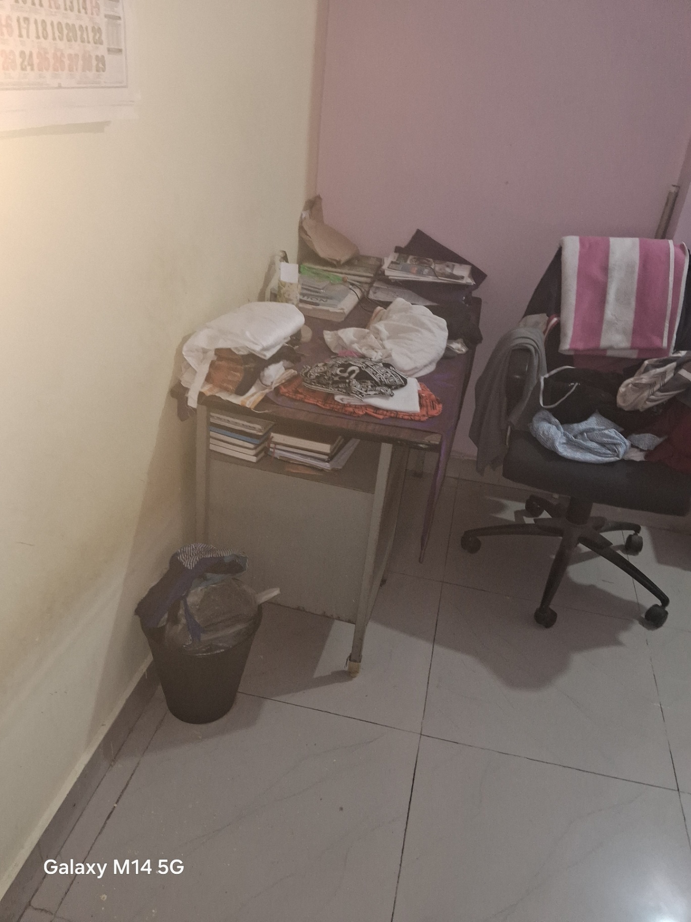 Old furniture  - Image 6