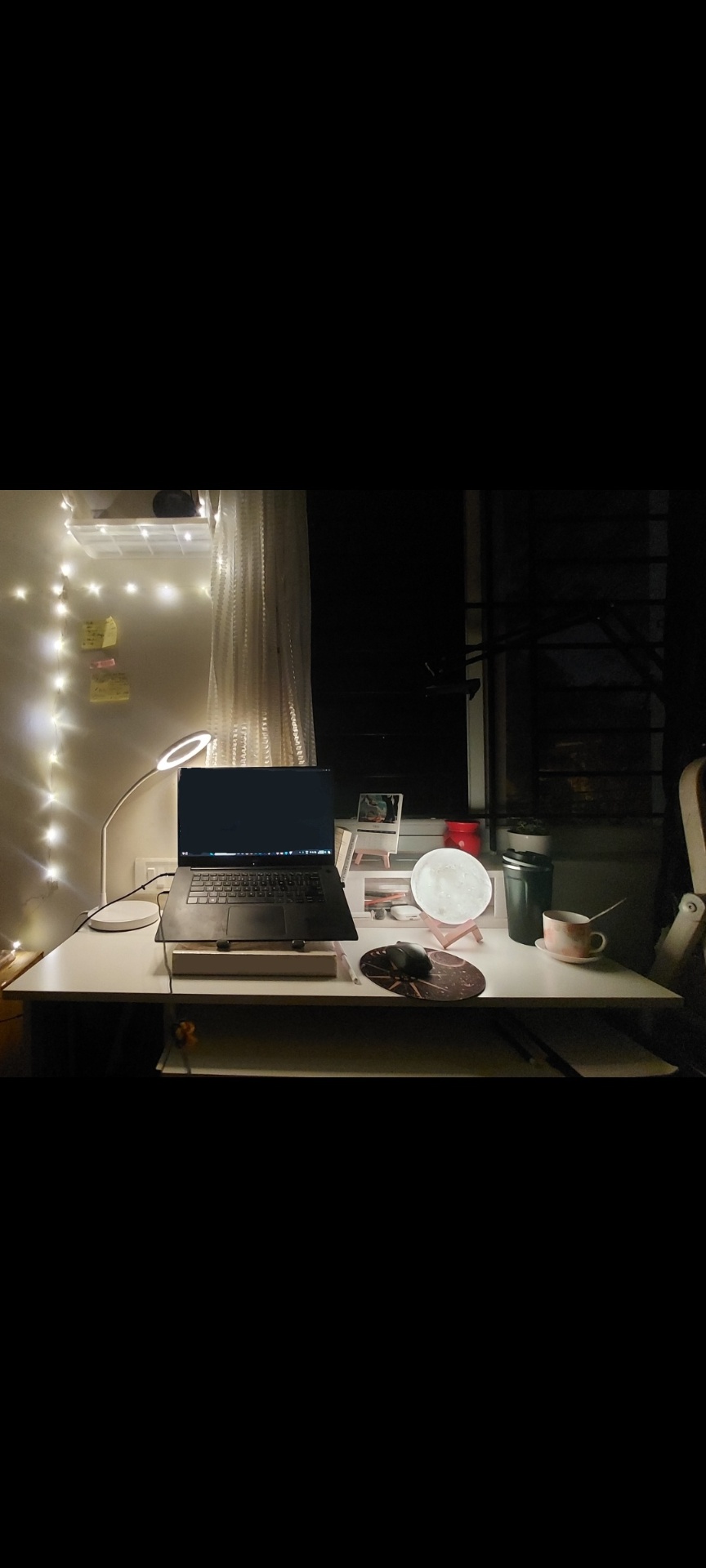 Work desk with keyboard tray- ivory white - Image 1