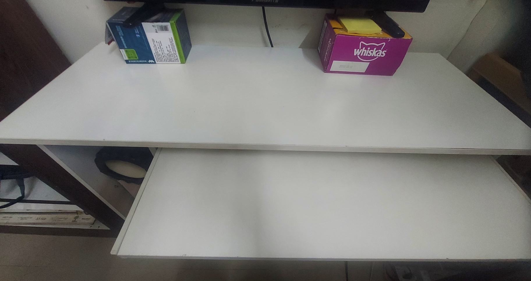 Work desk with keyboard tray- ivory white - Image 3