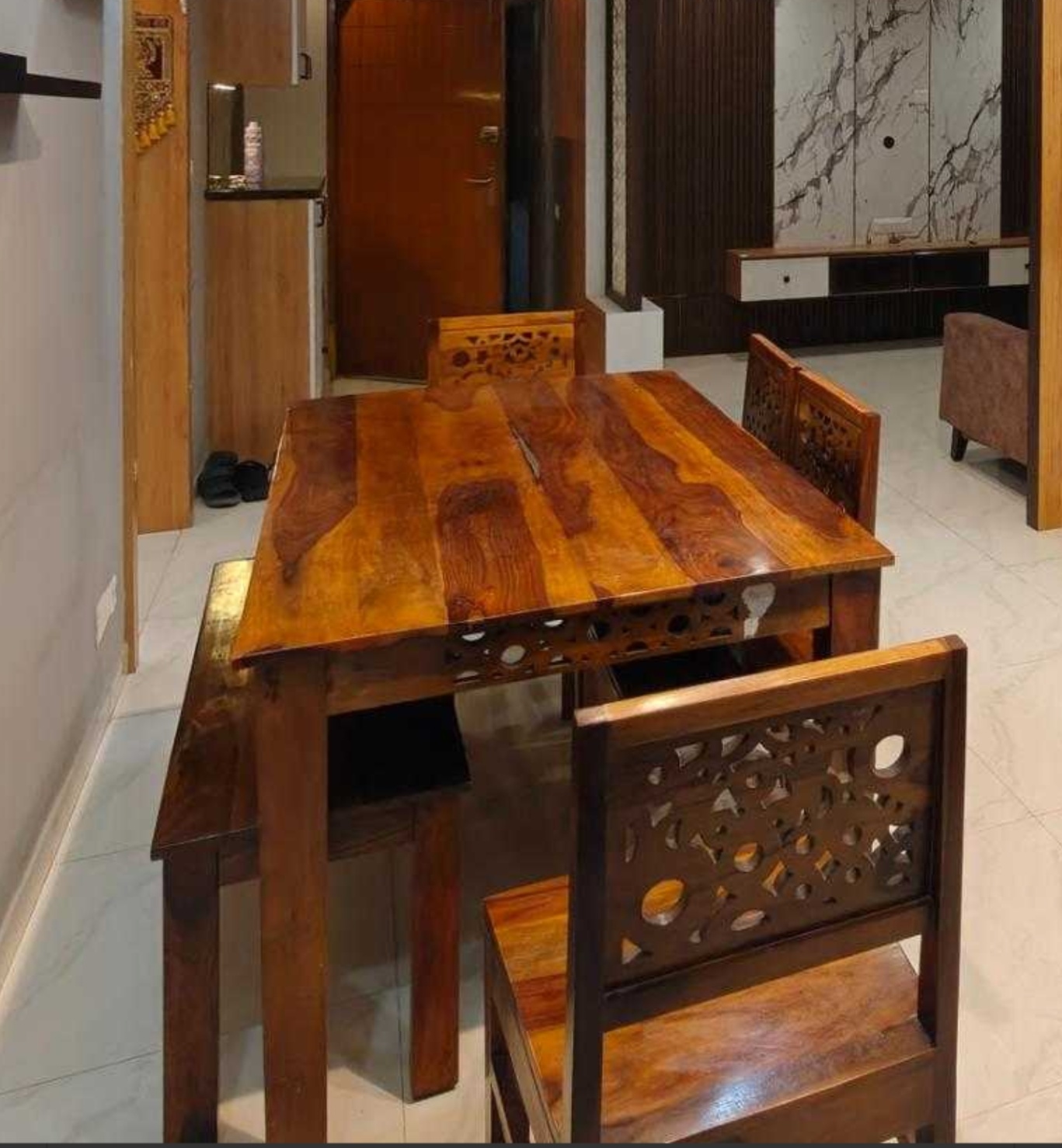 Sheesham Wood 6 Seater Dining table - Image 1