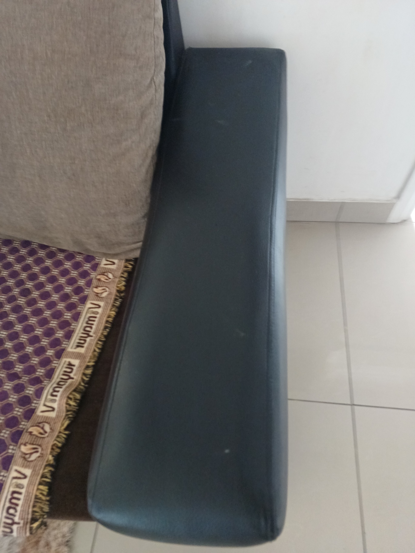 Large Straight sofa 4 seater. Whitefield bangalore  - Image 1