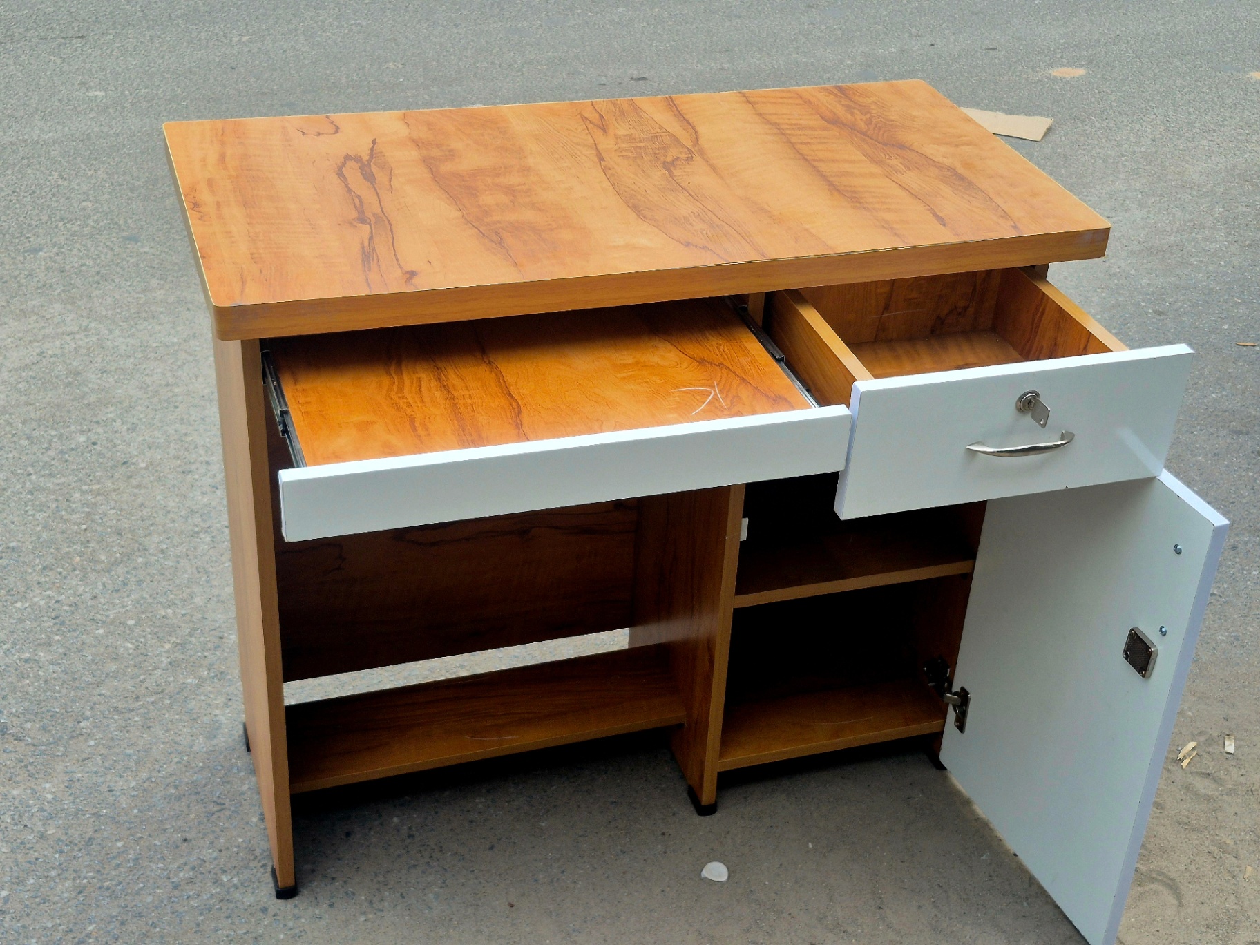 Brand new Study Table - Image 1