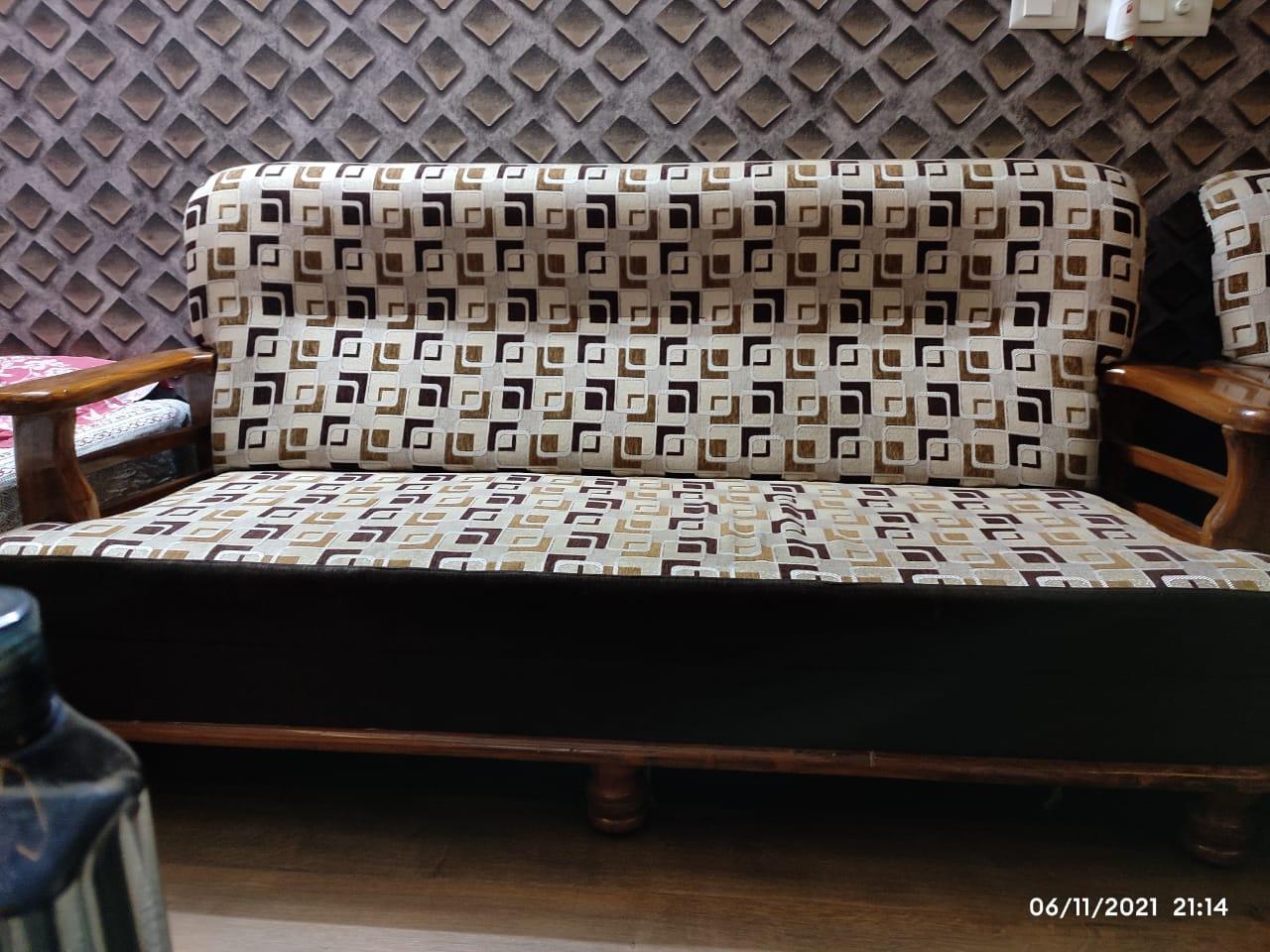 3+1+1 sofa set for sale - well maintained - Image 2
