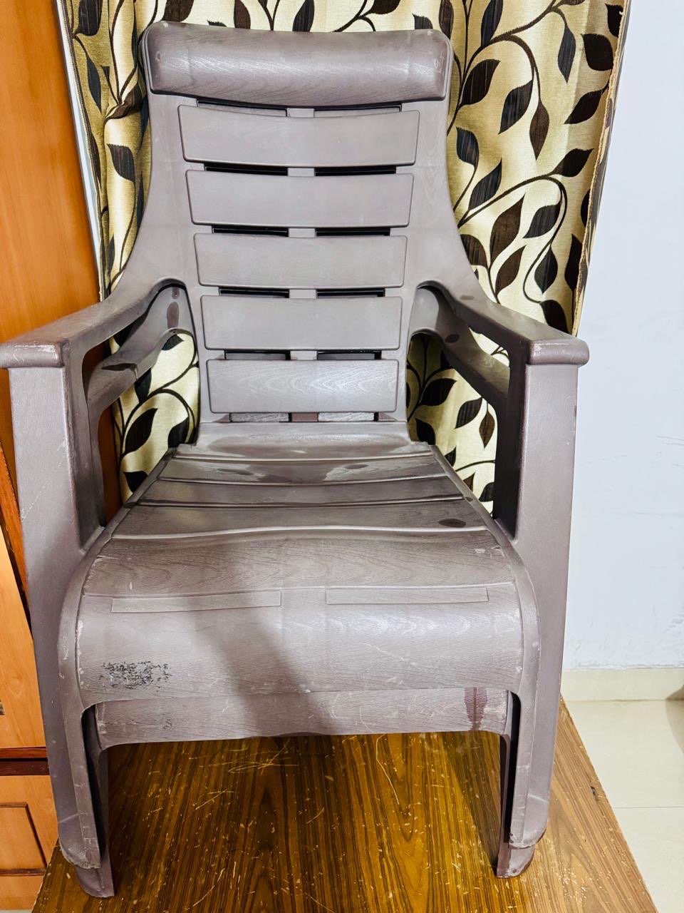 Nilkamal Chairs set of 2 - Image 1