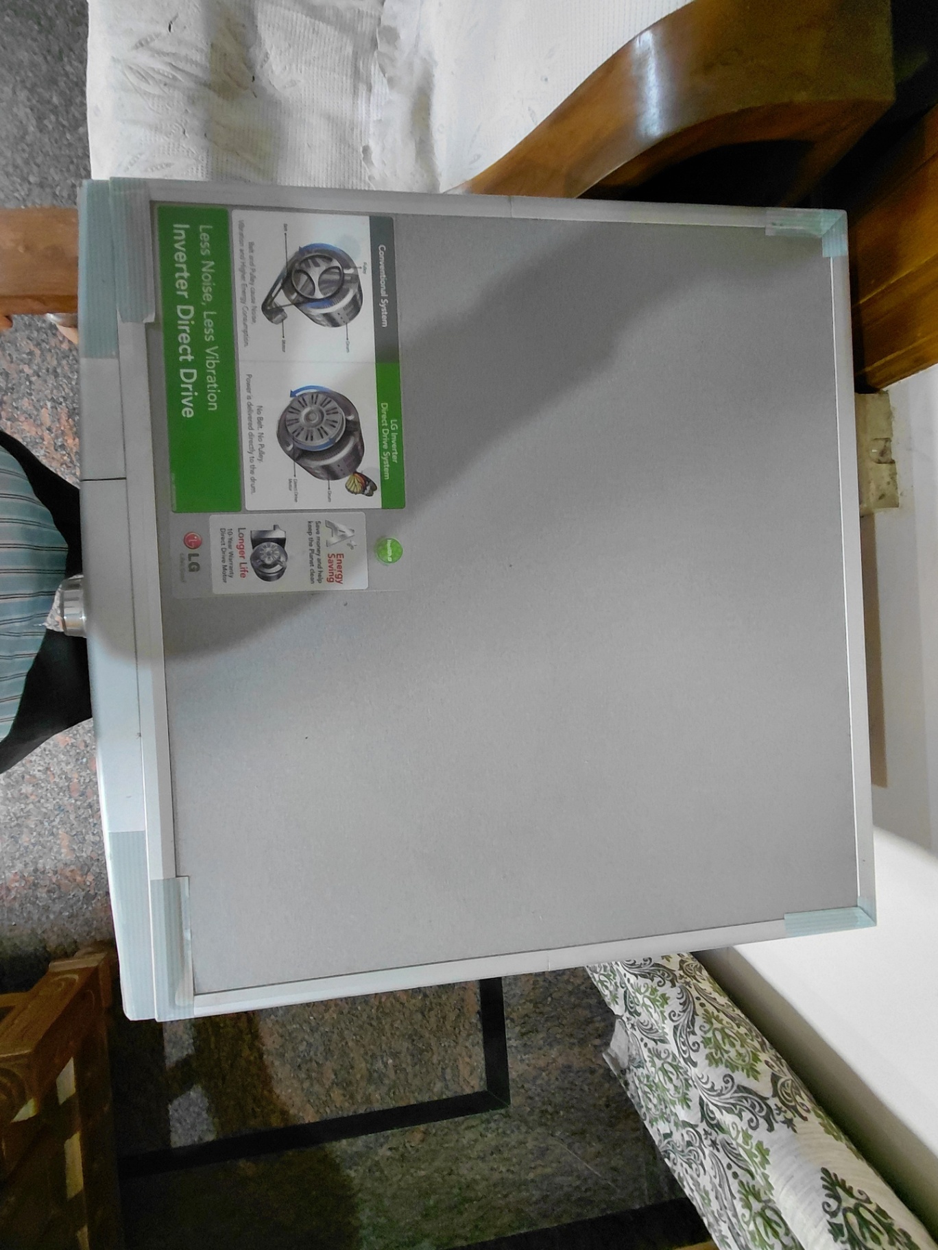 LG Washing Machine - Image 1