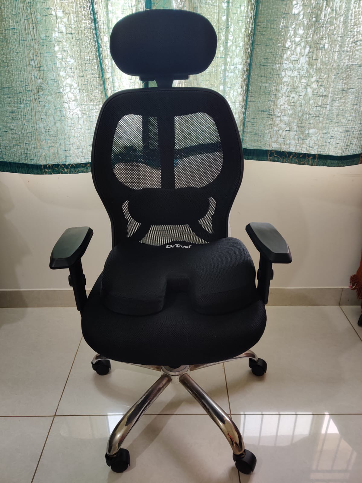 Home Office setup table and chair  - Image 3