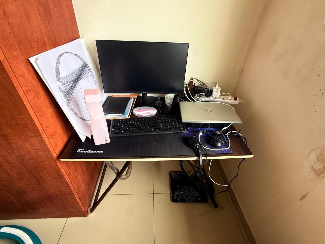 Desk and chair - Image 1