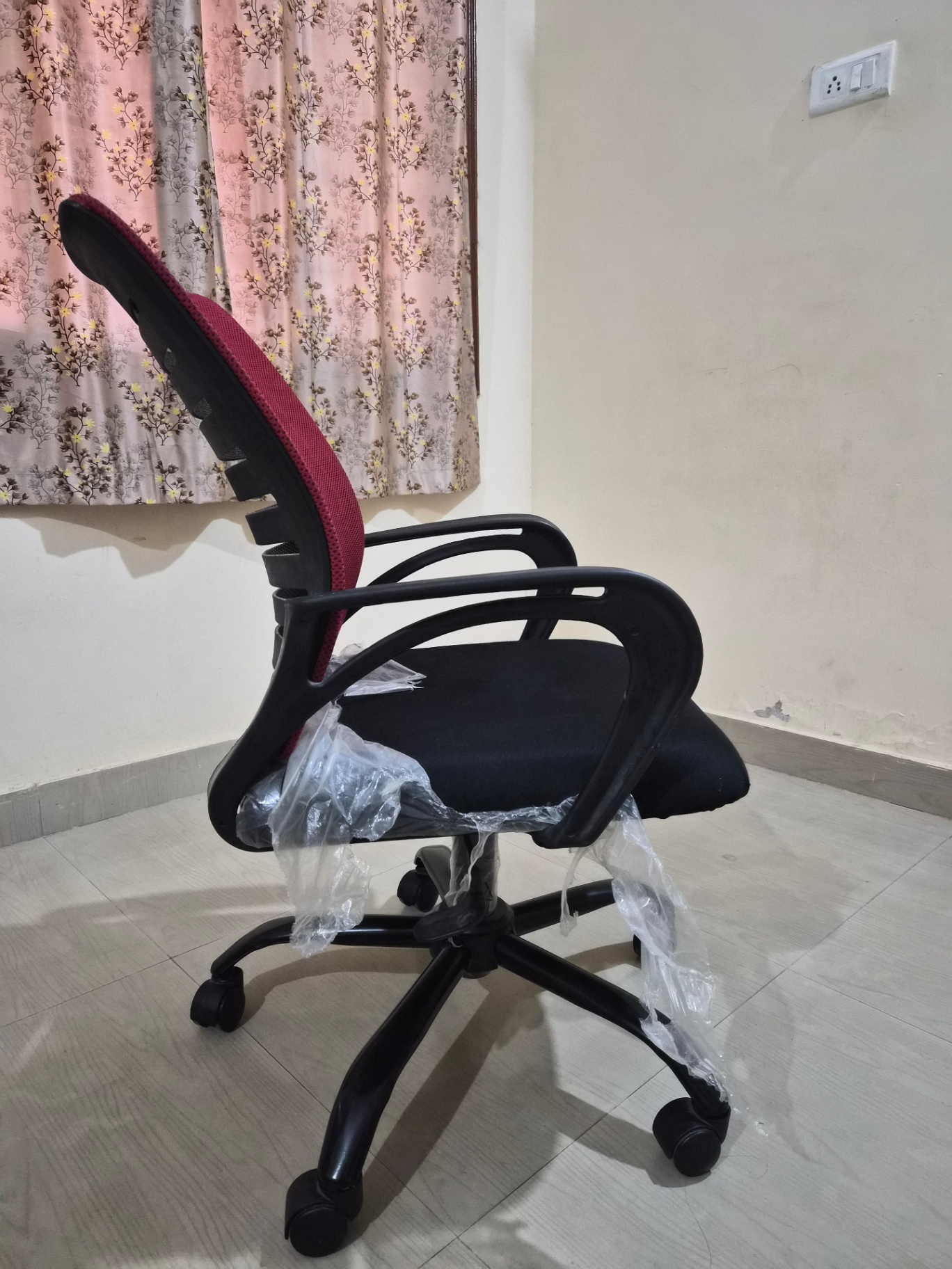 Chair in good condition - Image 1