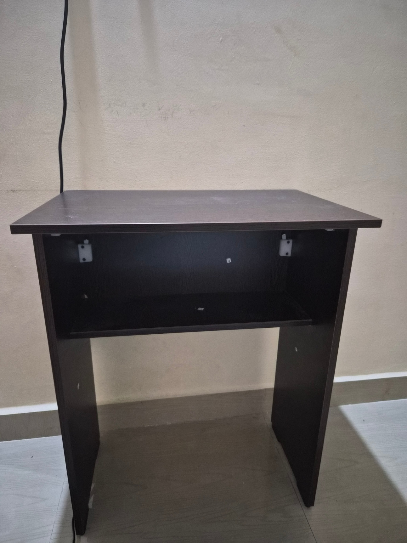 Desk - Image 2