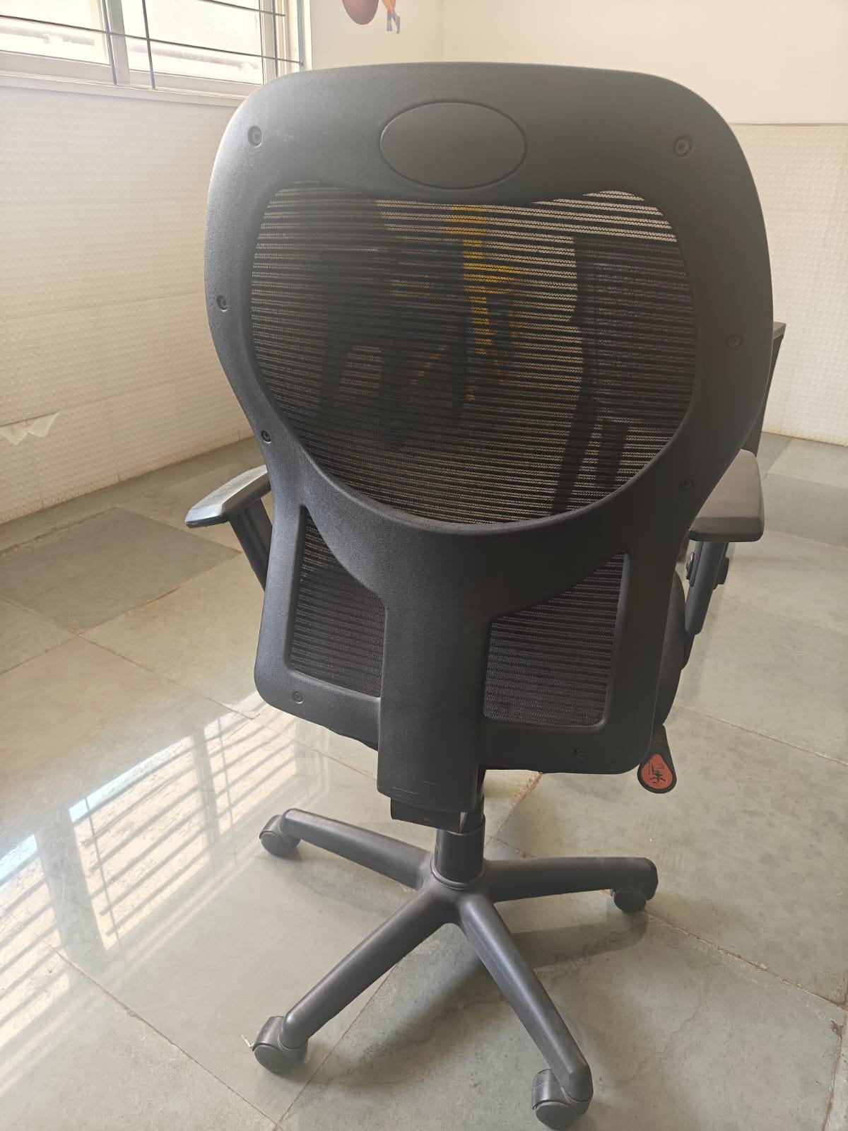 Wheeled Chair - Image 3