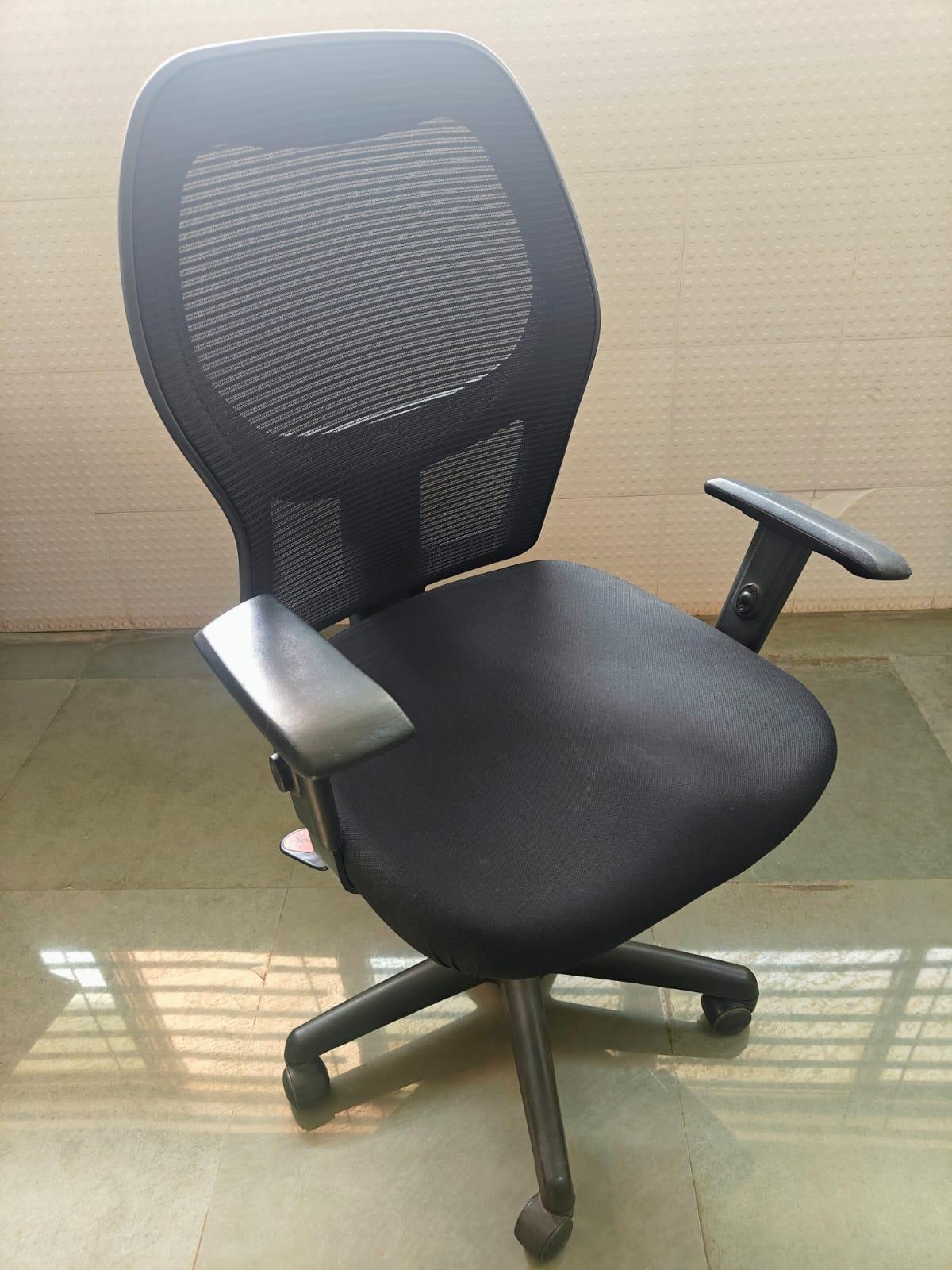 Wheeled Chair - Image 1