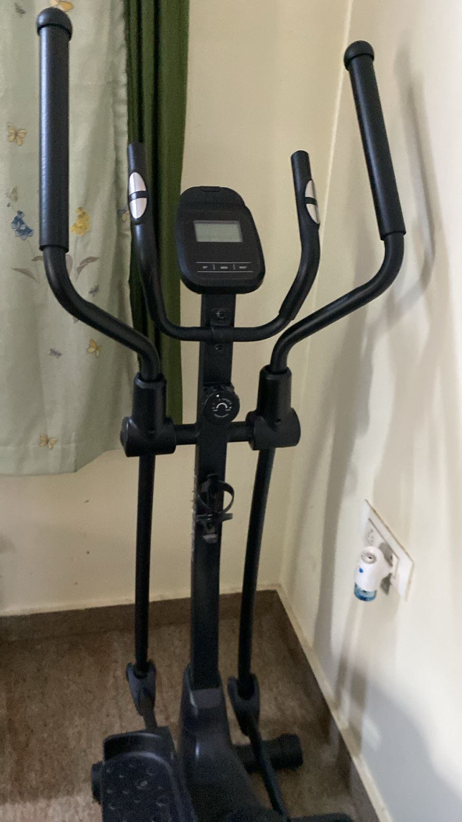 URGENT SALE – Moving tomorrow. Available for pickup today only.PowerMax Fitness EH-760 Elliptical Cross Trainer for Sale - Image 2