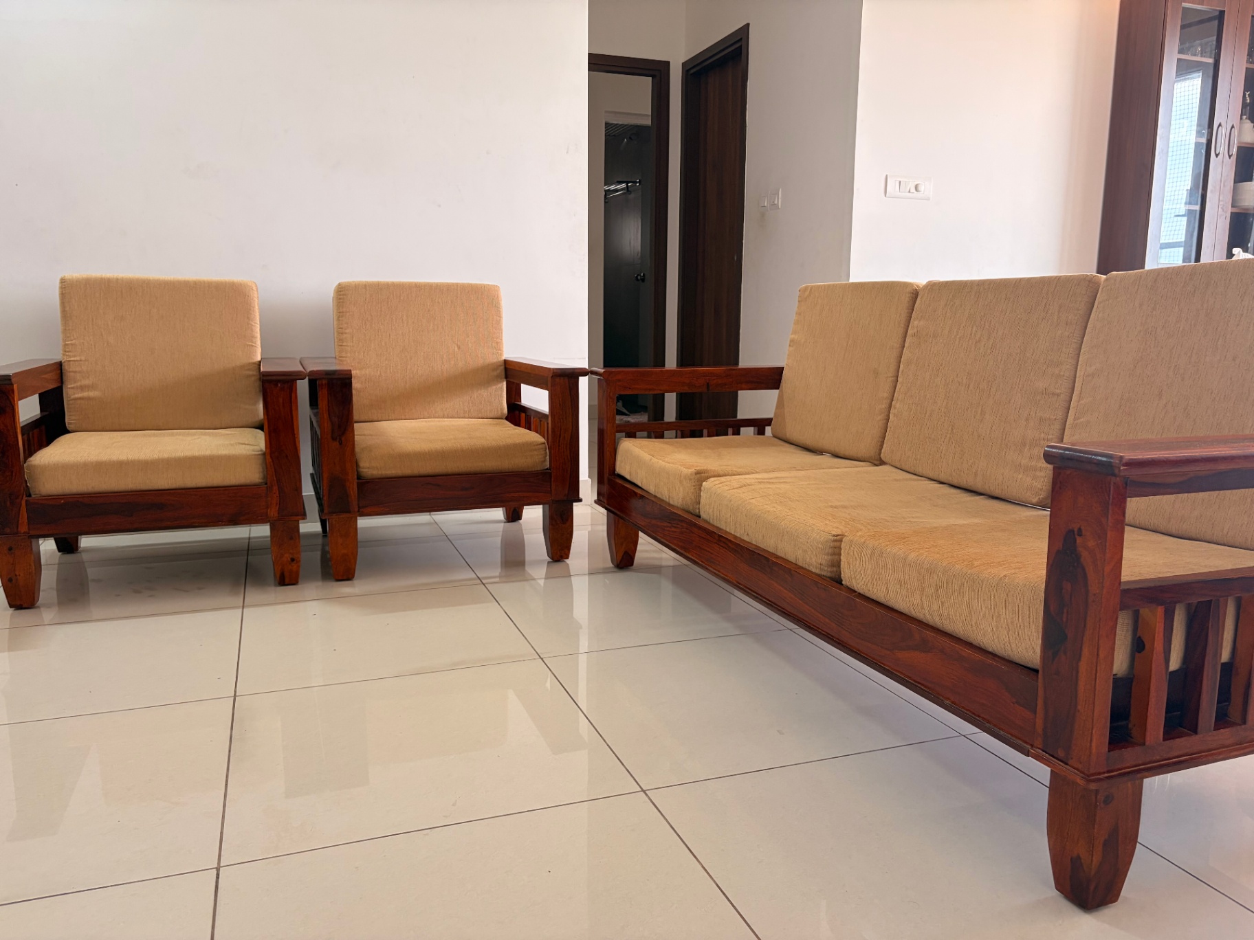 Solid Sheesham Wood 5 Seater Sofa Set - Image 3
