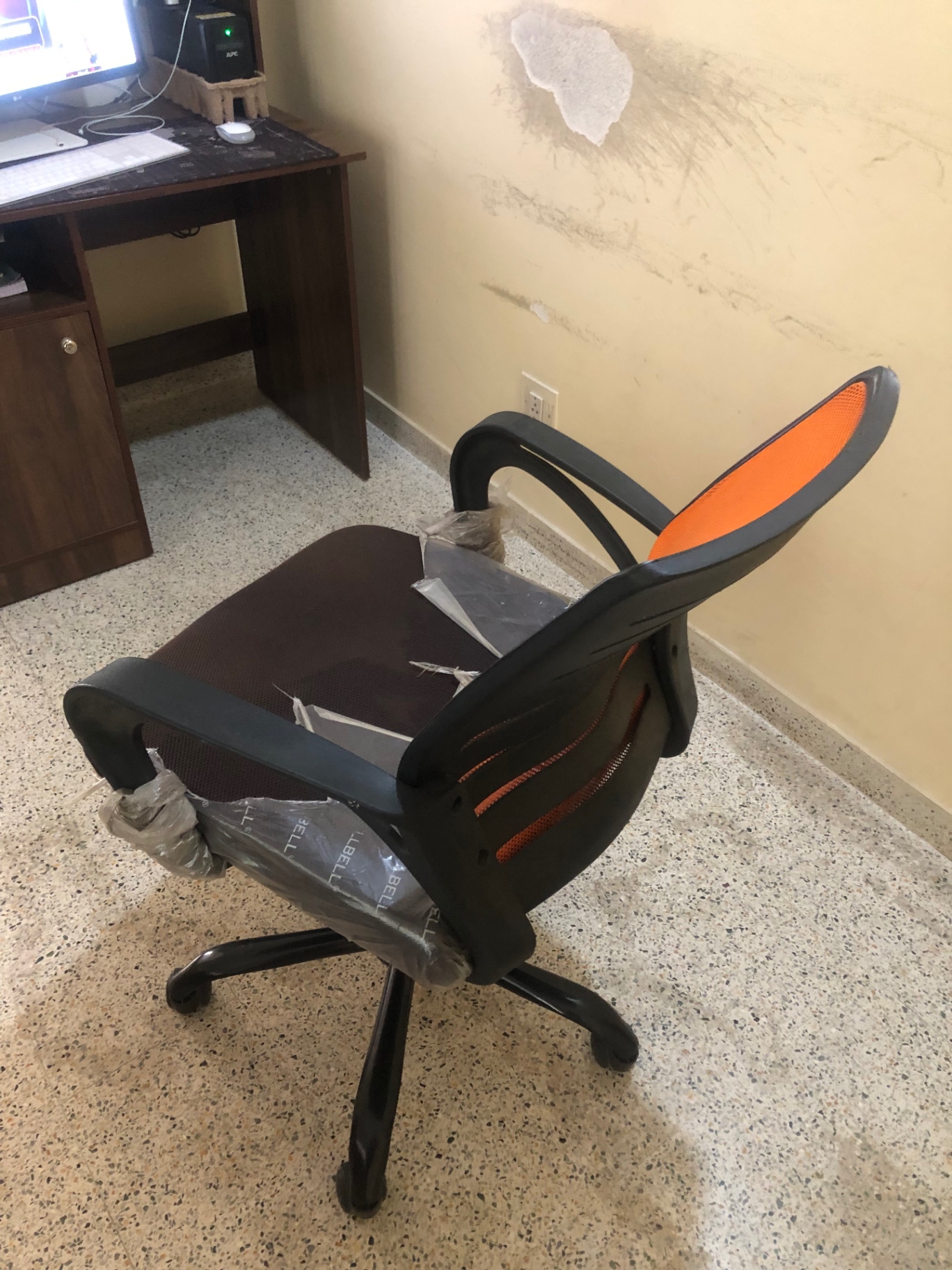 Cellbell desire c104 office chair - Image 3