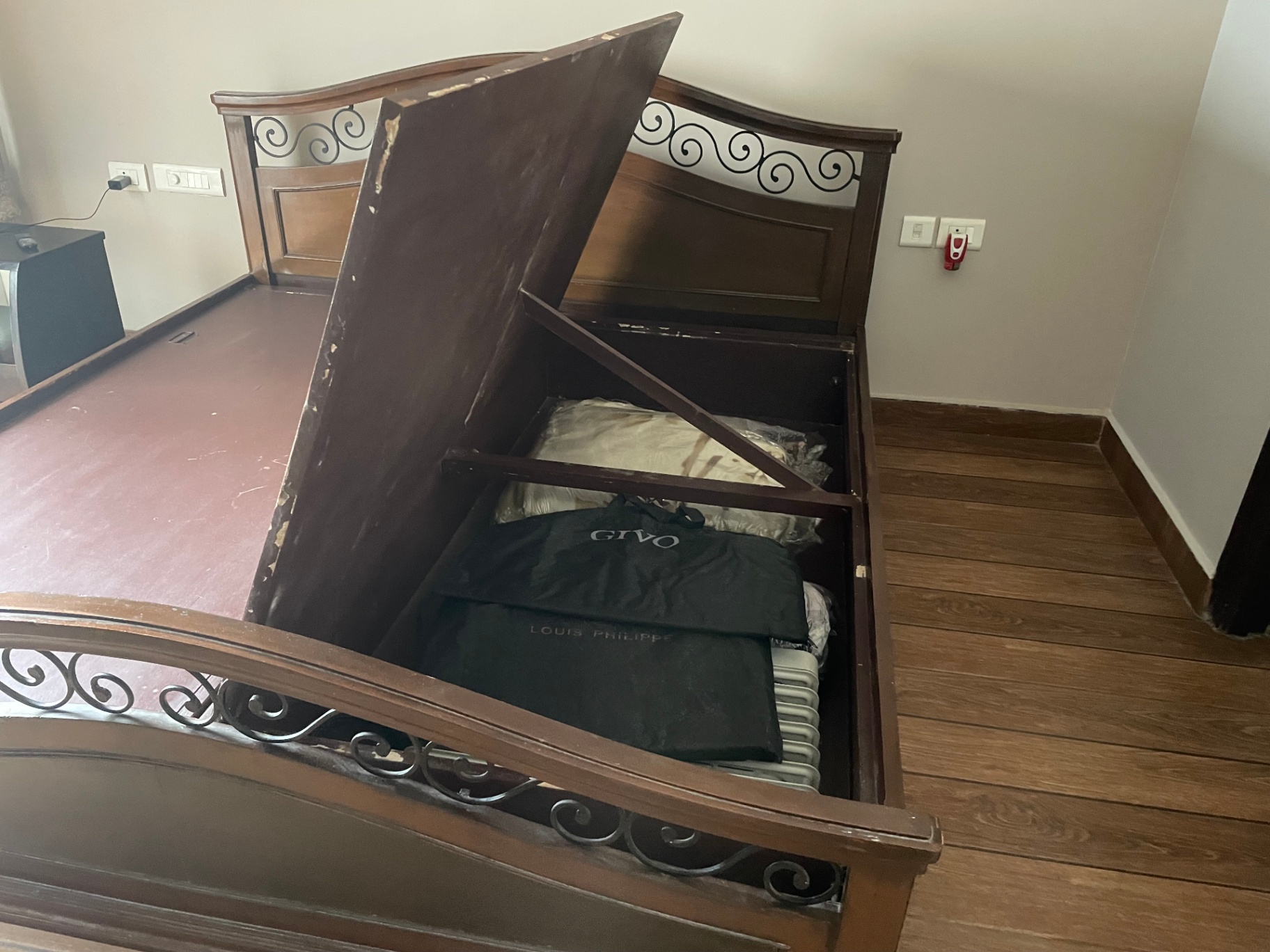 King size solid wood bed with box storage - Image 1