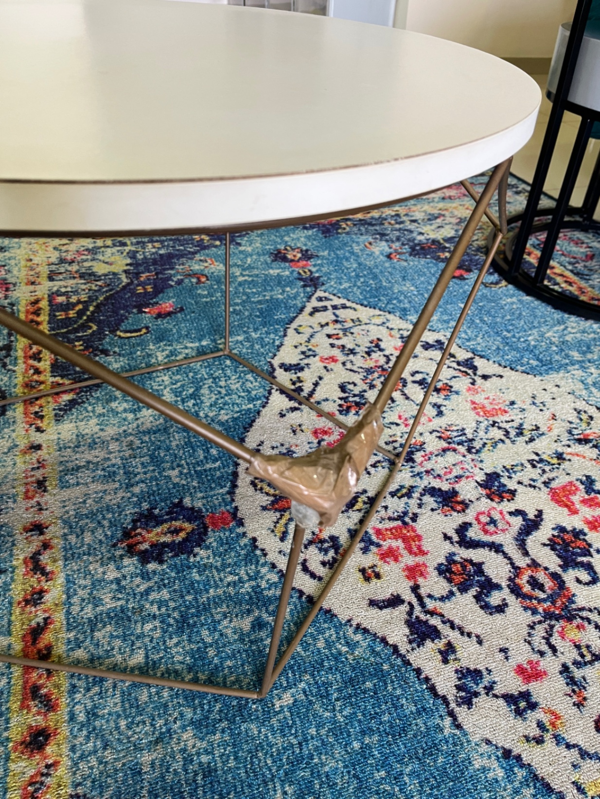 Coffee table or center table for living room - Image 4