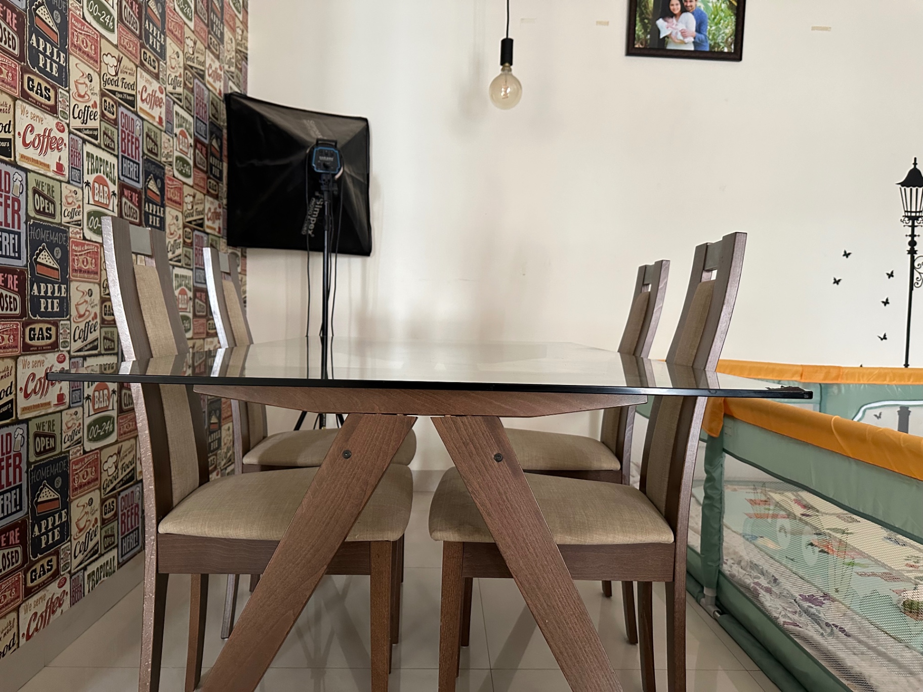 4 seater Dining Table - Image 5