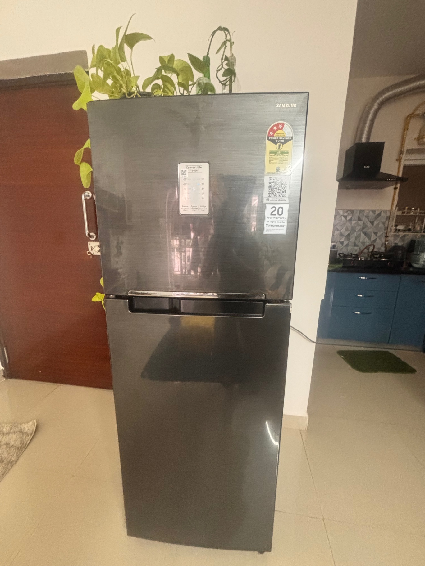 Samsung 236 L Frost Free Refrigerator – 12 Months Old - Image 4