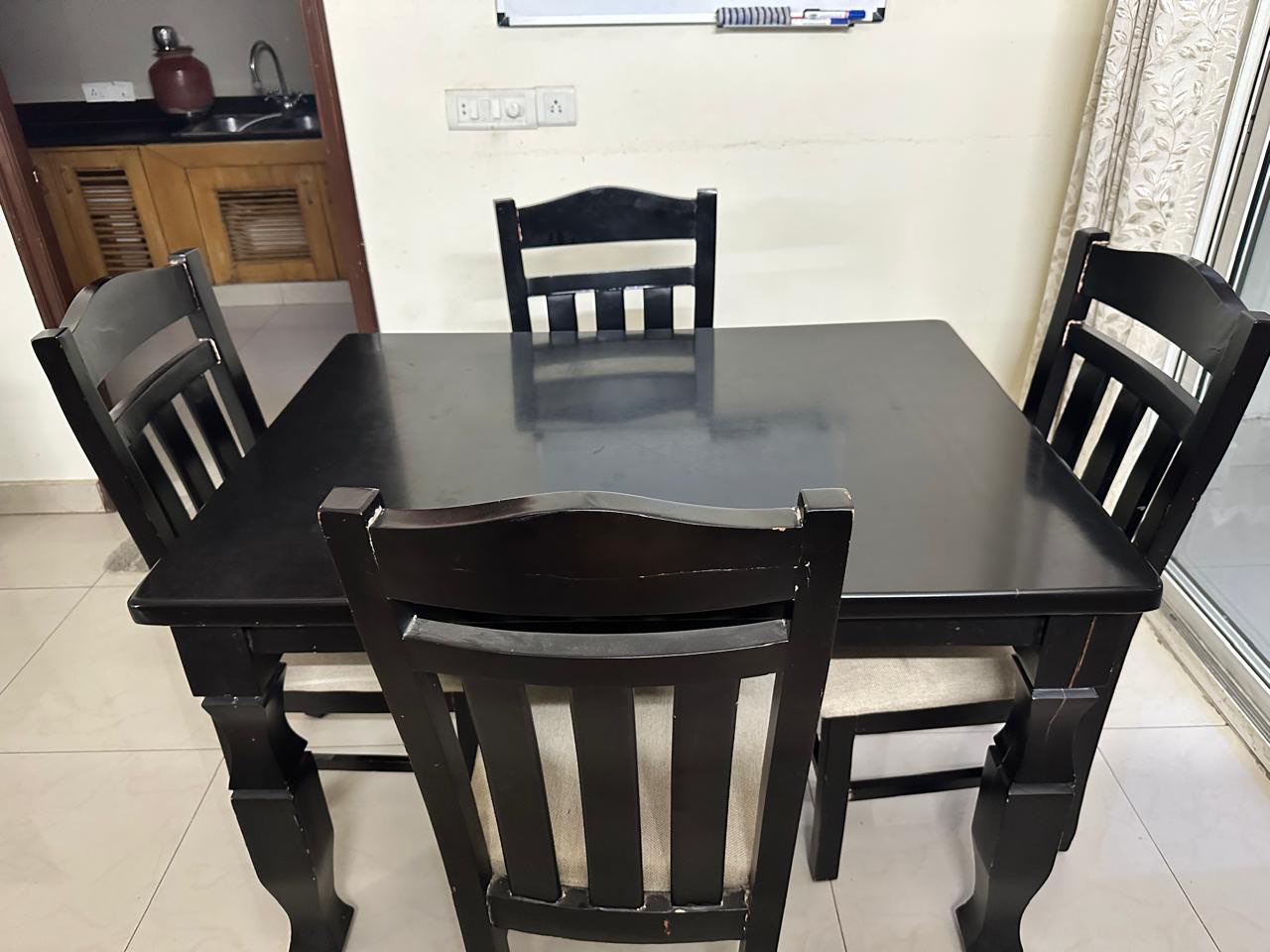 Dining table with six chairs - Image 1