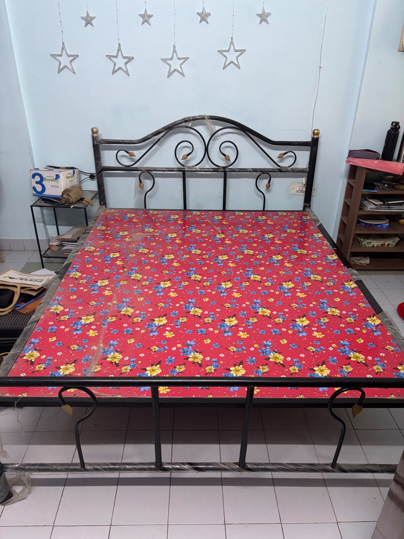 Metal Cot - Image 2