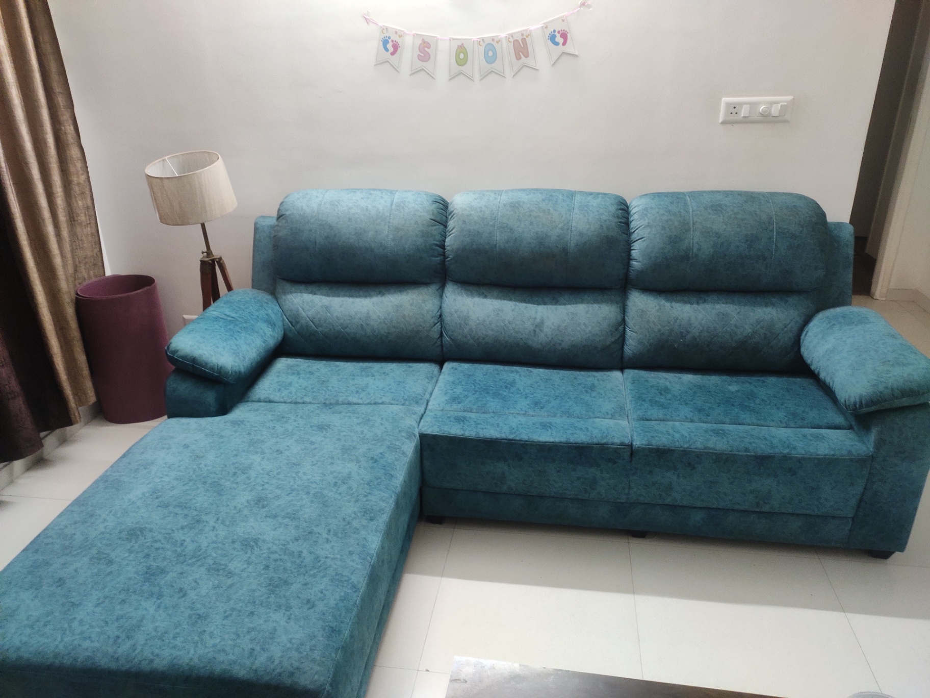 L-Shaped Sofa with Lounger - Image 1