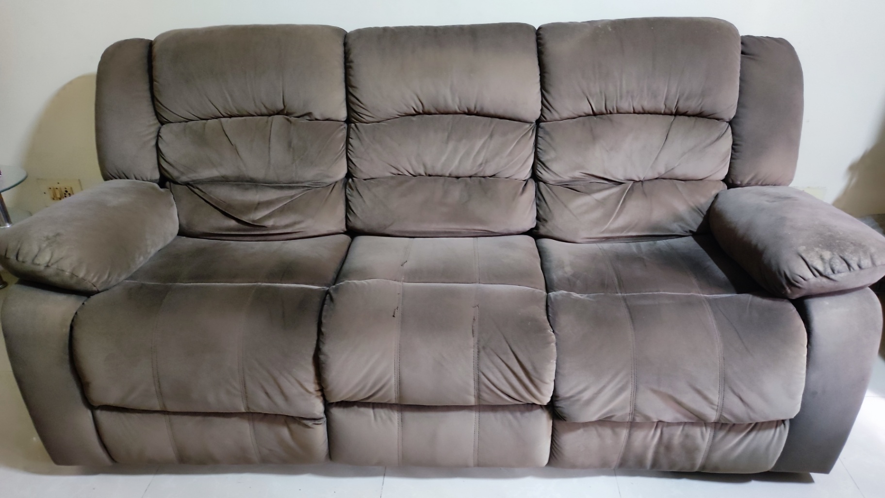 3+2 recliner sofa set for sell.  - Image 3