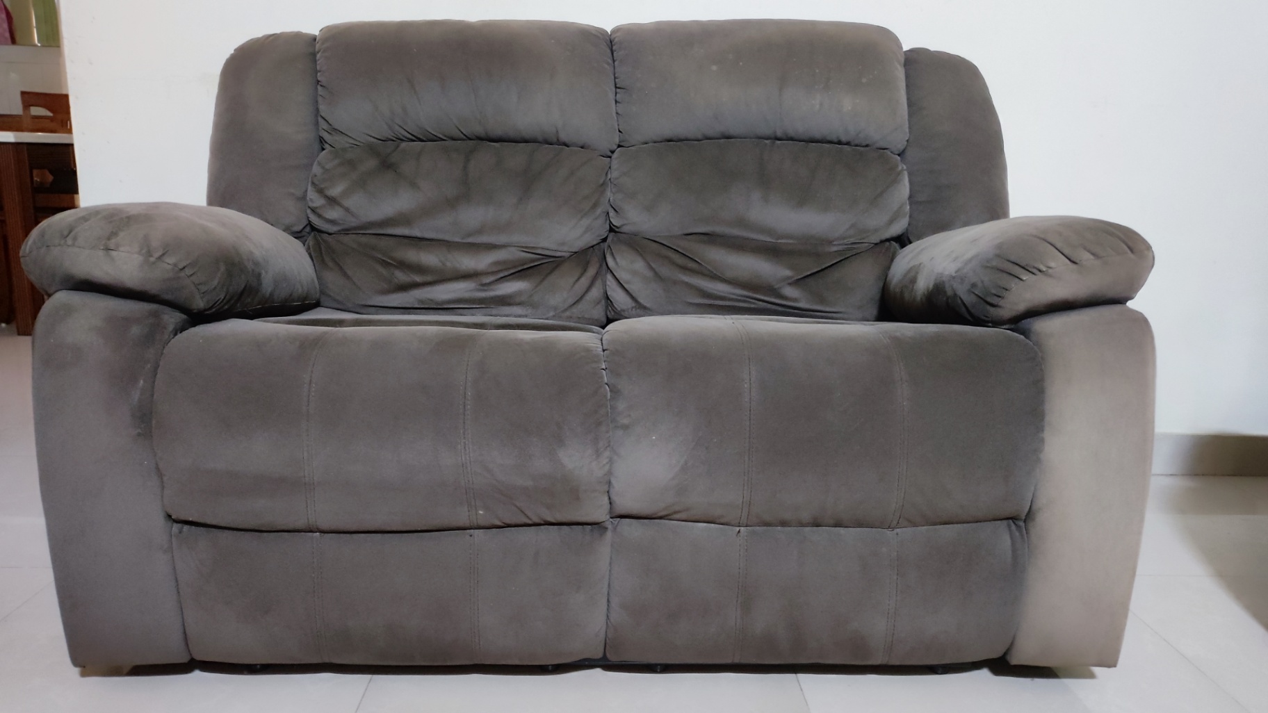3+2 recliner sofa set for sell.  - Image 4