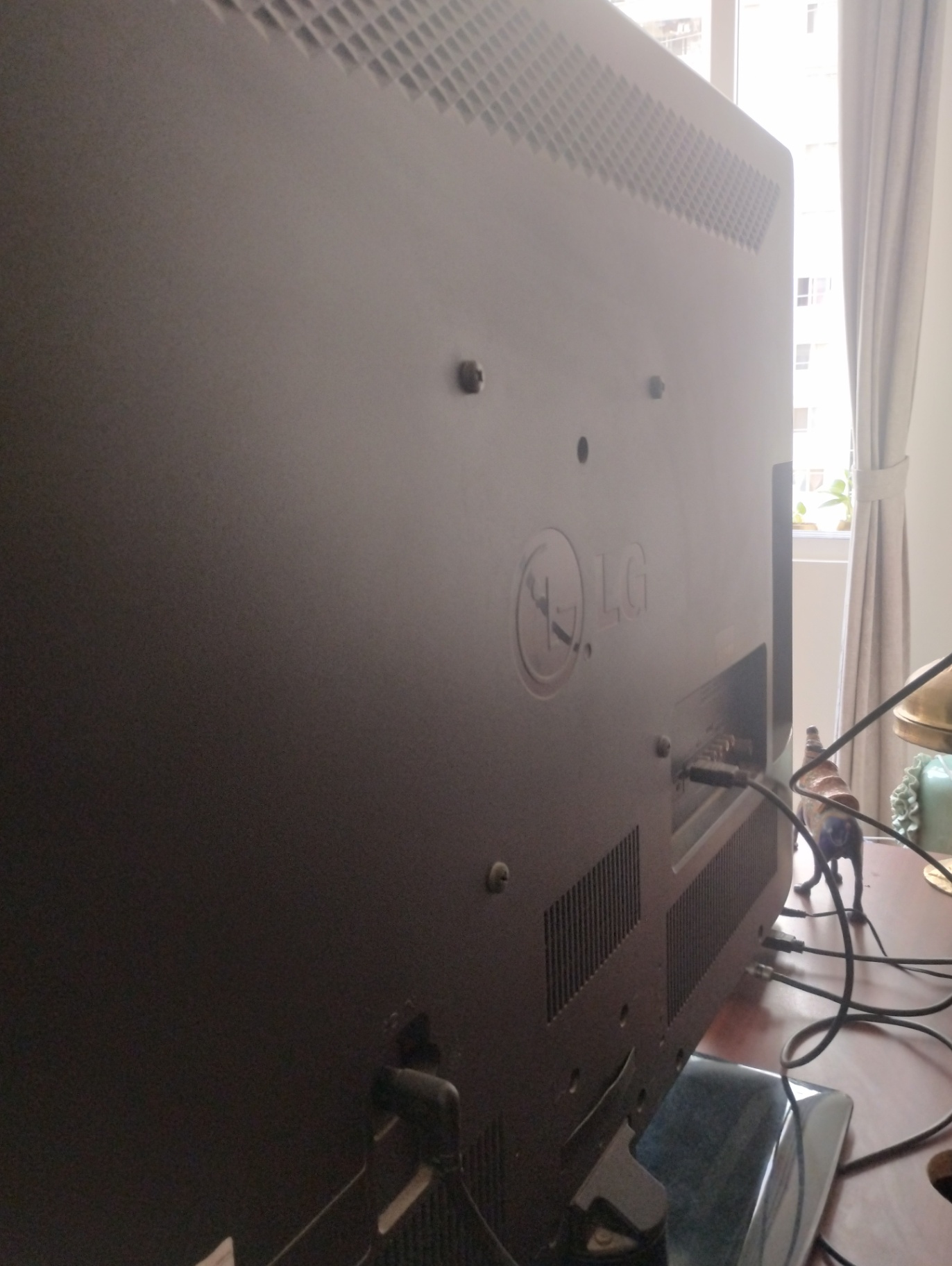 42 inch colour TV  - Image 2