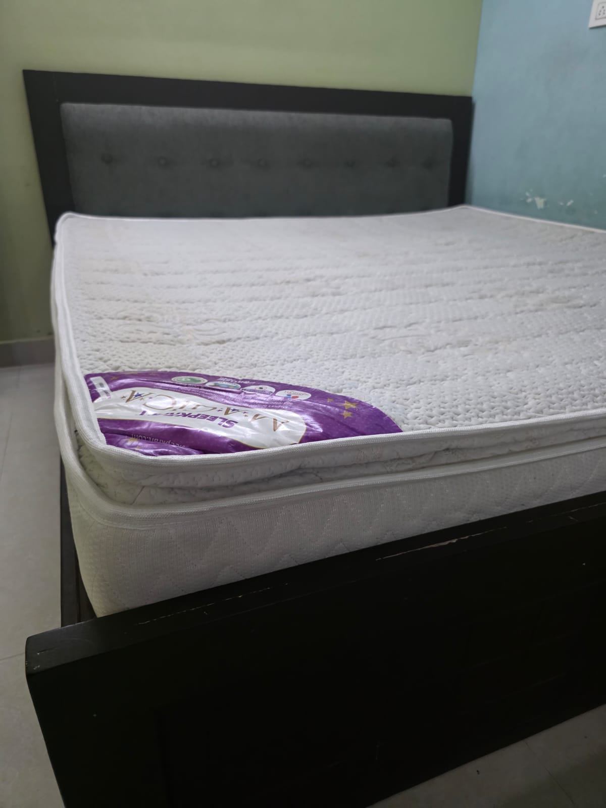 King size bed with mattress  - Image 1