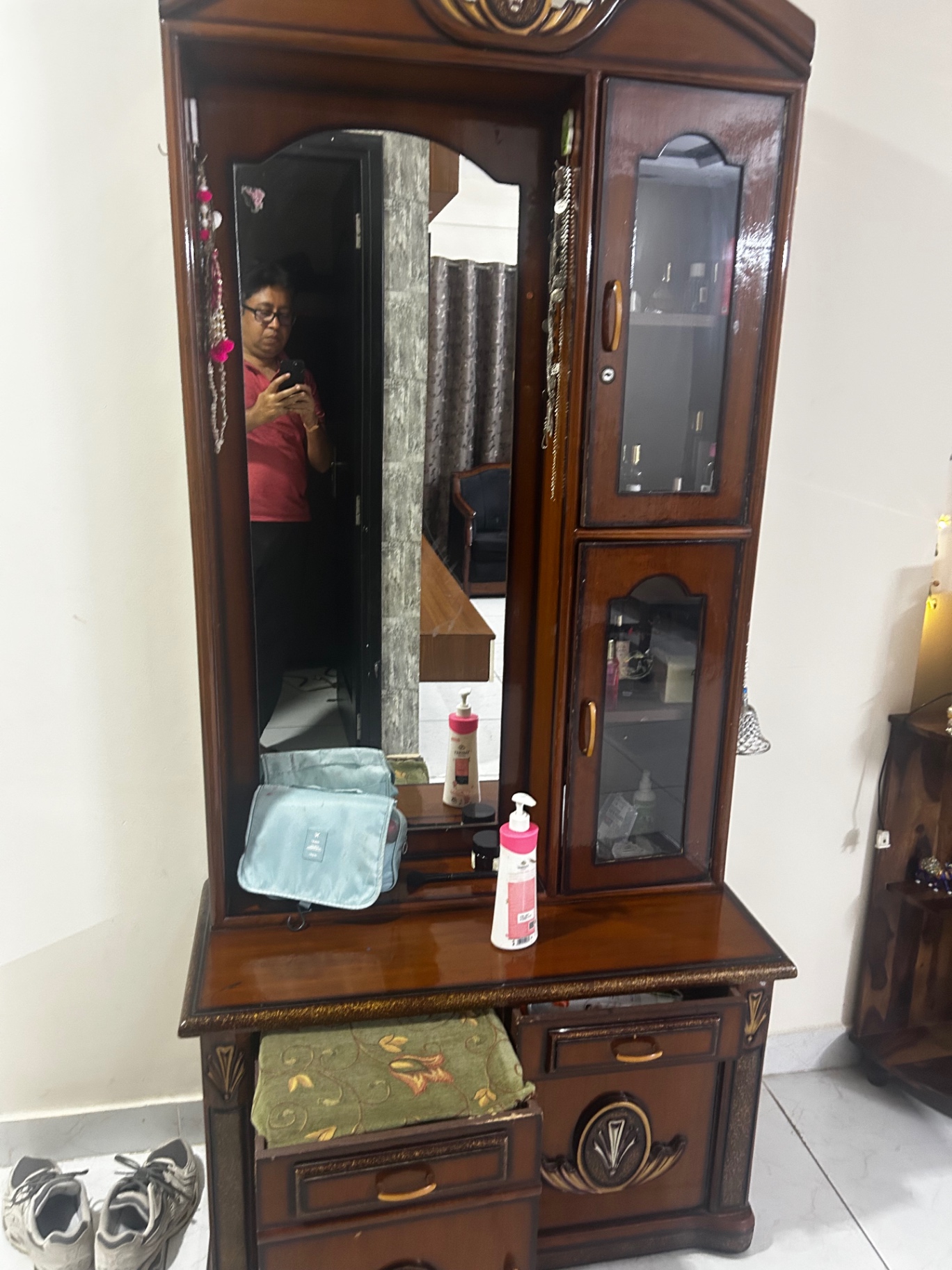 Dressing Table - Image 1