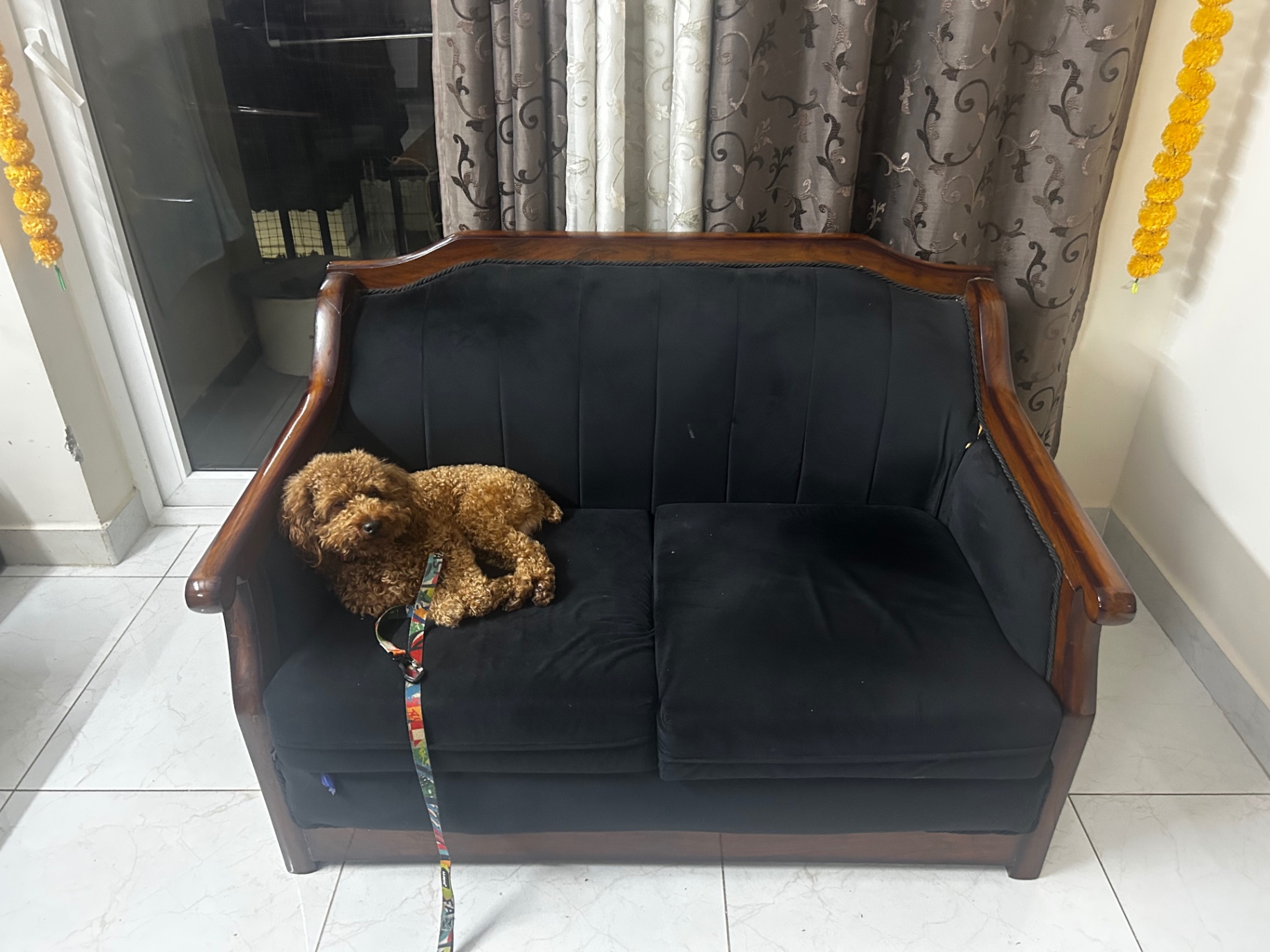 2 seater Sofa - Image 3