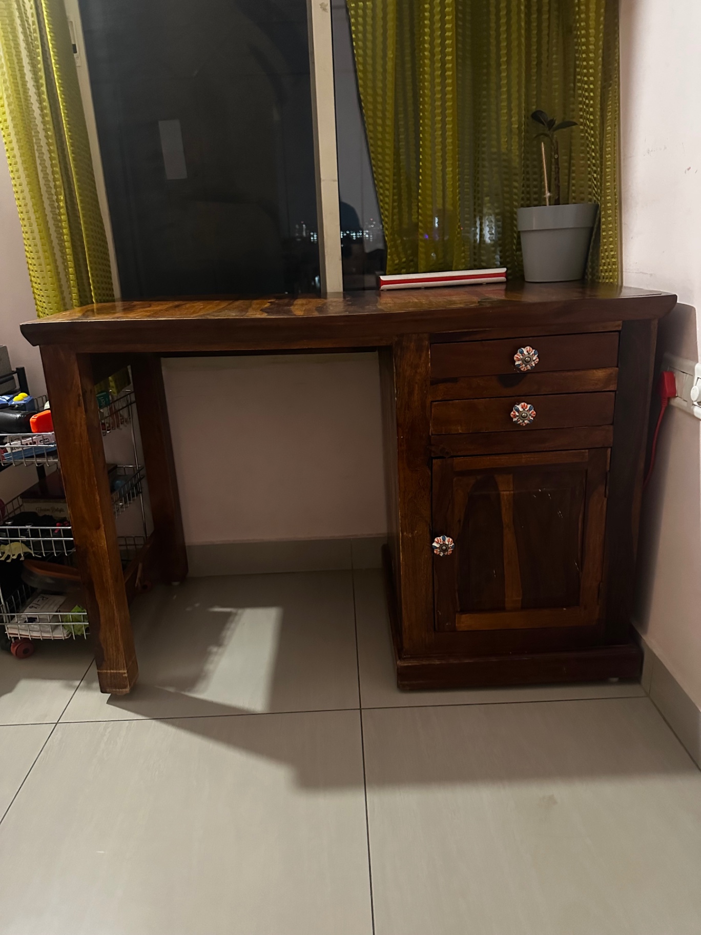 Study table - Image 2