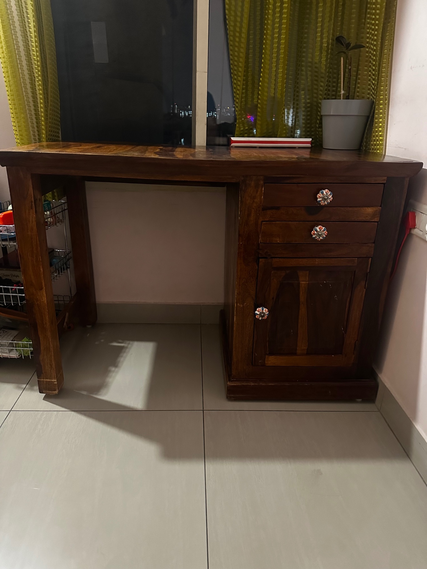 Study table - Image 3