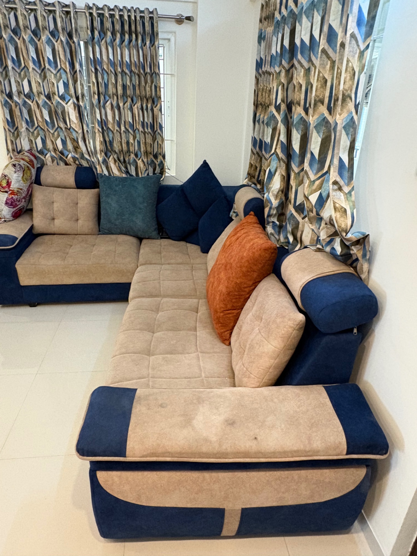 L-Shape Fabric Sectional Sofa - Image 4