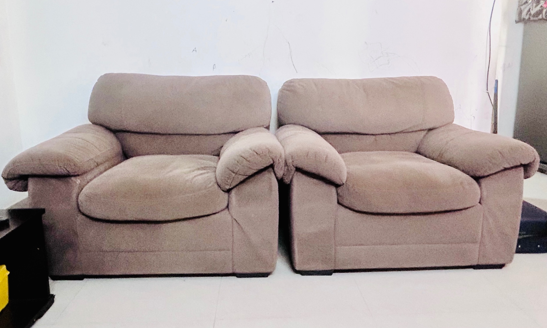 Damro Manila Sofa (Single Seater - 2) for Sale - Image 2