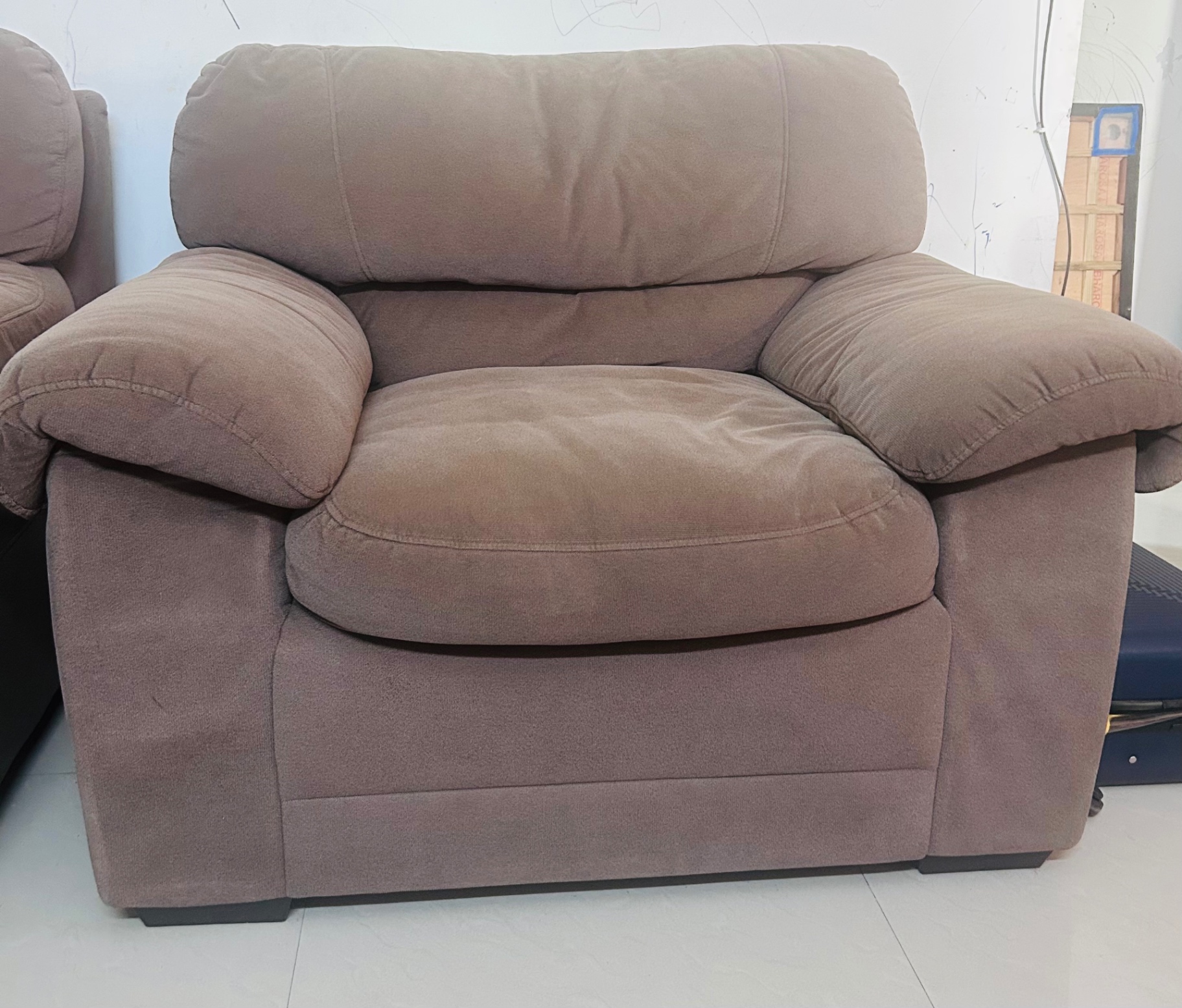 Damro Manila Sofa (Single Seater - 2) for Sale - Image 3