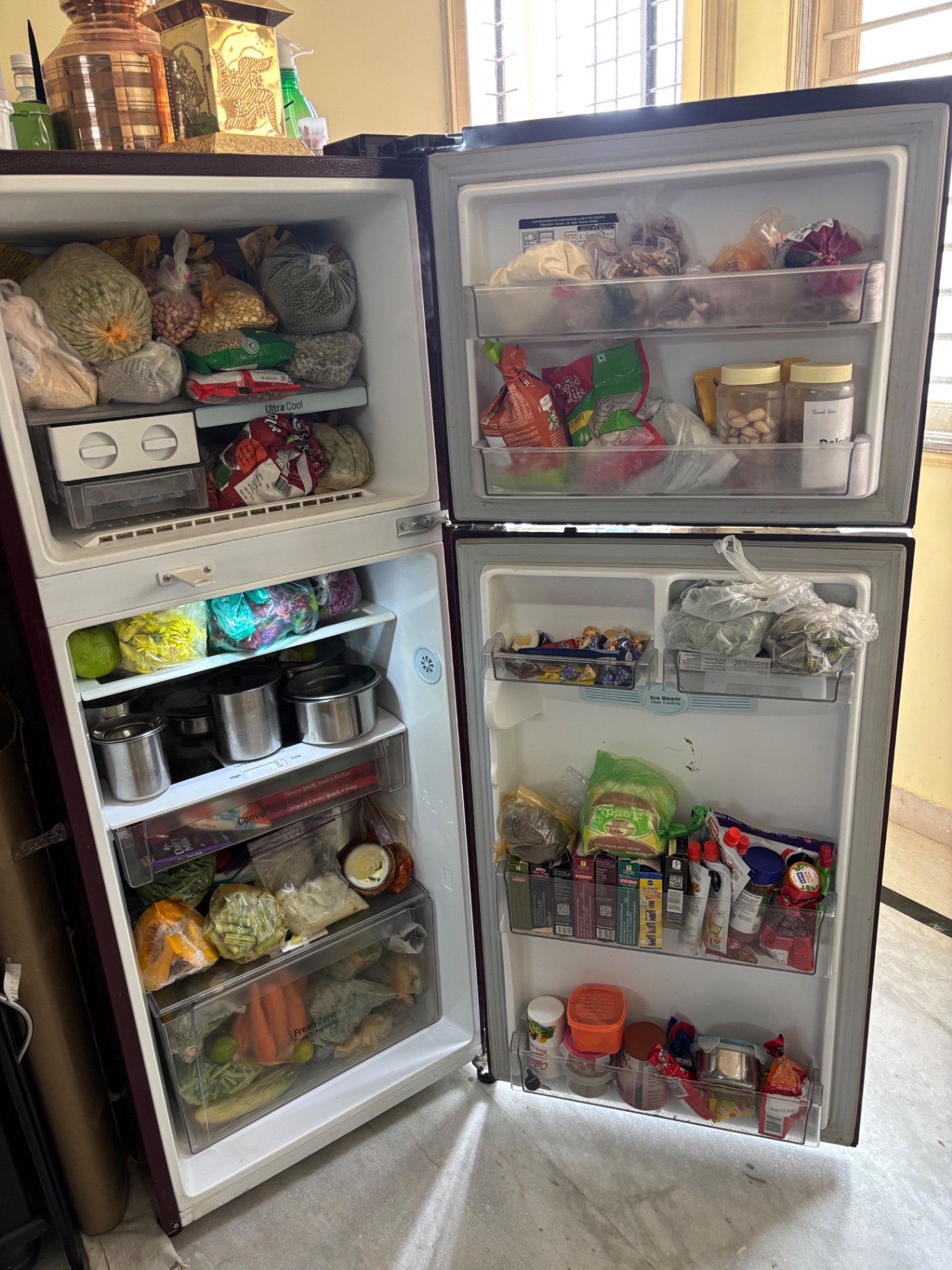 LG double door refrigerator in very good condition  - Image 4